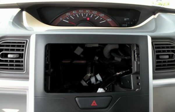 タントにカーオーディオを取り付けてみた Lやl Saに取り付ける場合は注意が必要です Alfa S Inside
